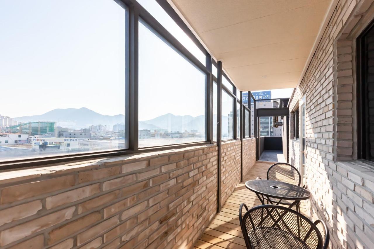Browndot Hotel Sasang Renecite Puszan Kültér fotó